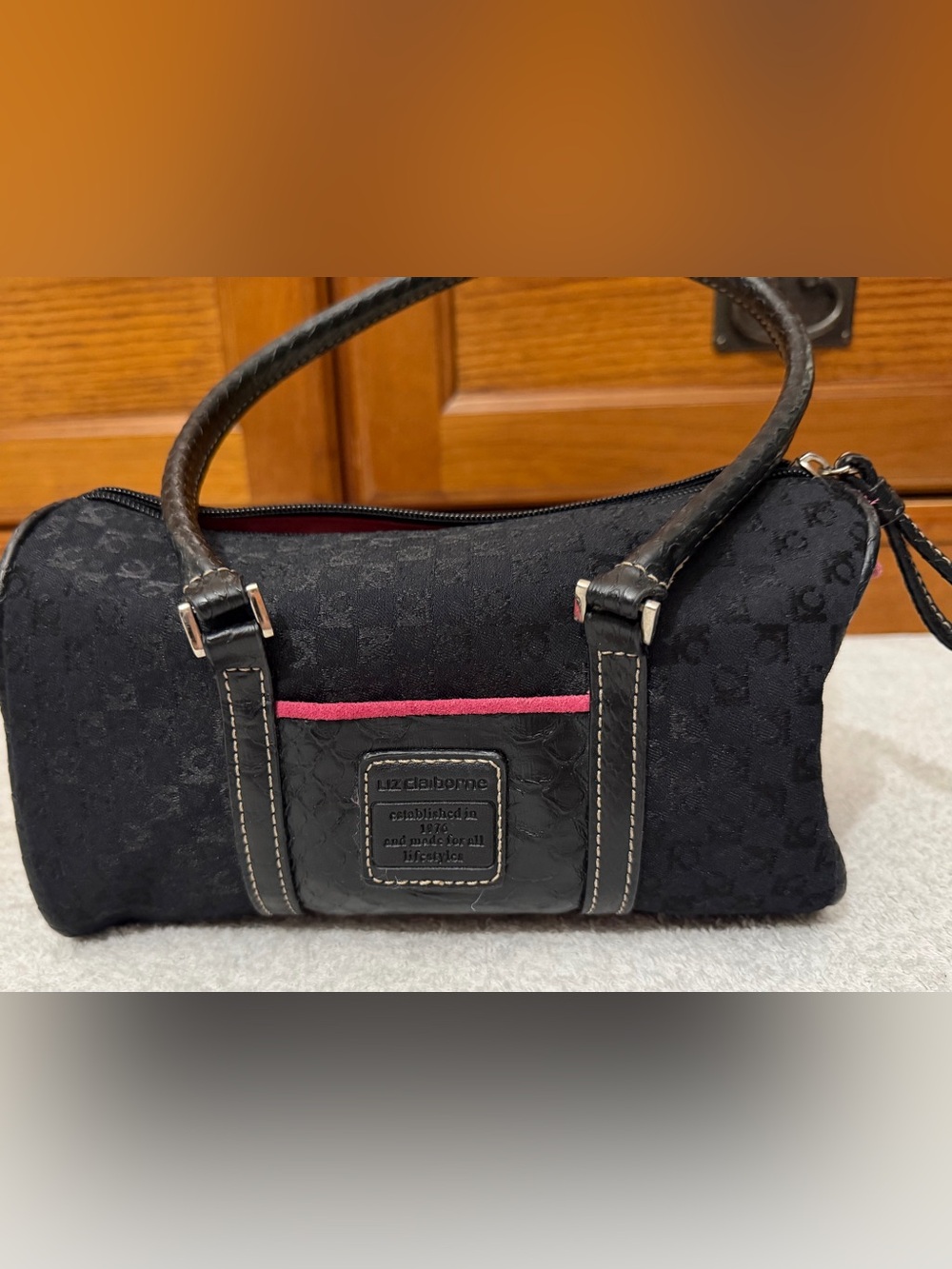VTG Liz Claiborne Monogram Jacquard Barrel Bag Y2K Classic Pink Accent Purse